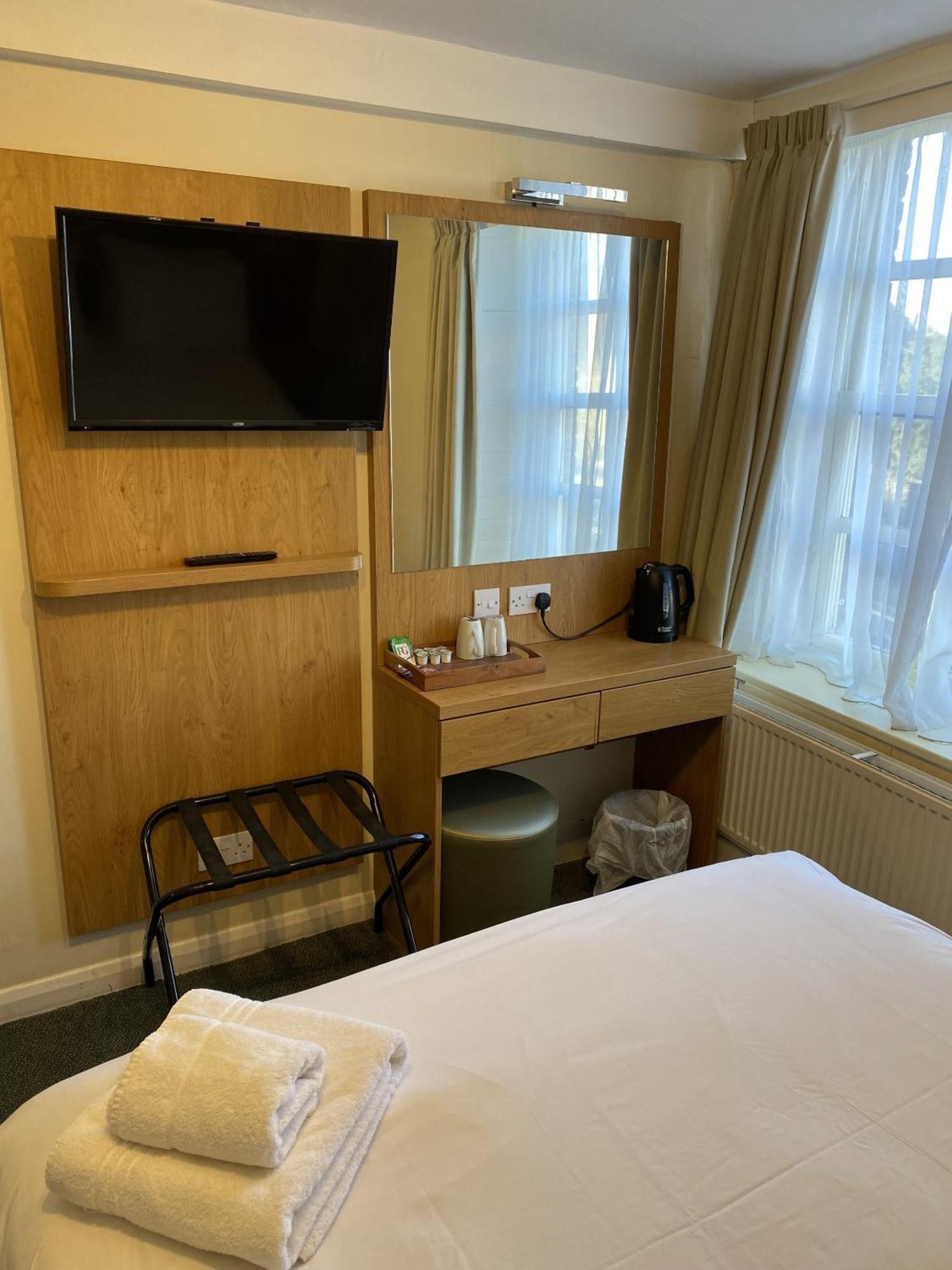 New Inn Hotel Lechlade Habitación foto