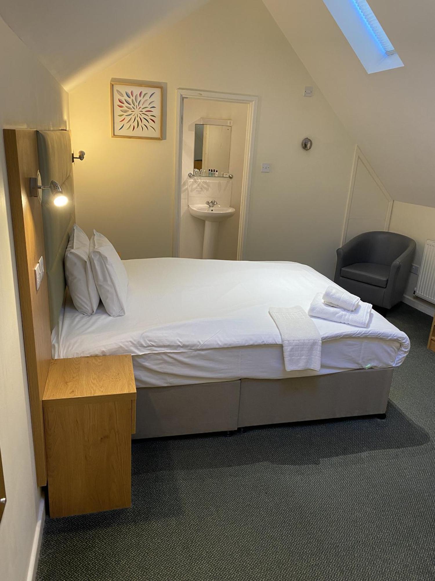 New Inn Hotel Lechlade Habitación foto